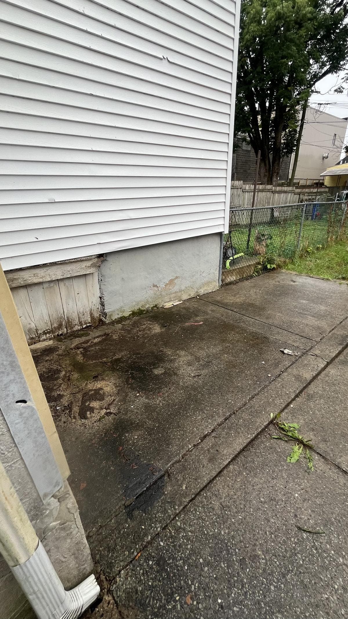 Clean side yard after junk removal in Berks County